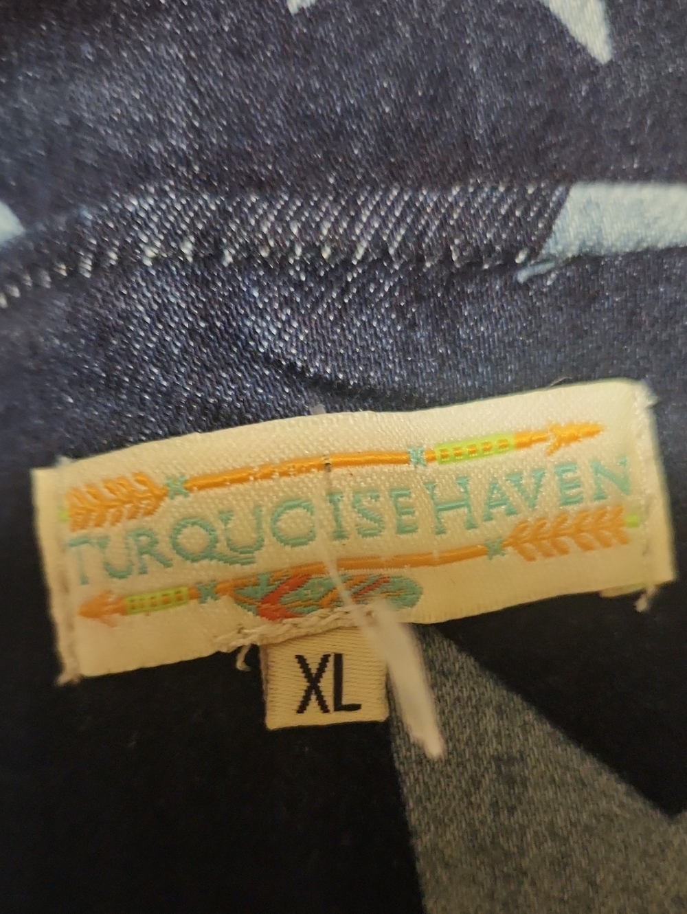Turquoise Haven Women’s Star Print Cropped Denim Jacket - Navy - Picture 7 of 9